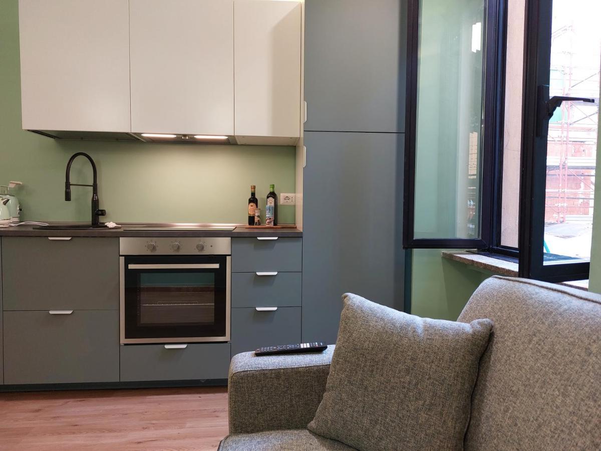 2 Via Fabio Mangone Lägenhet Milano Exteriör bild